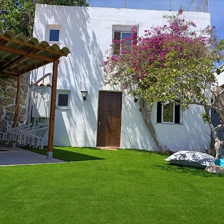 بيت للعطل Country *