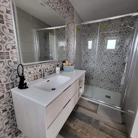 بيت للعطل Country *